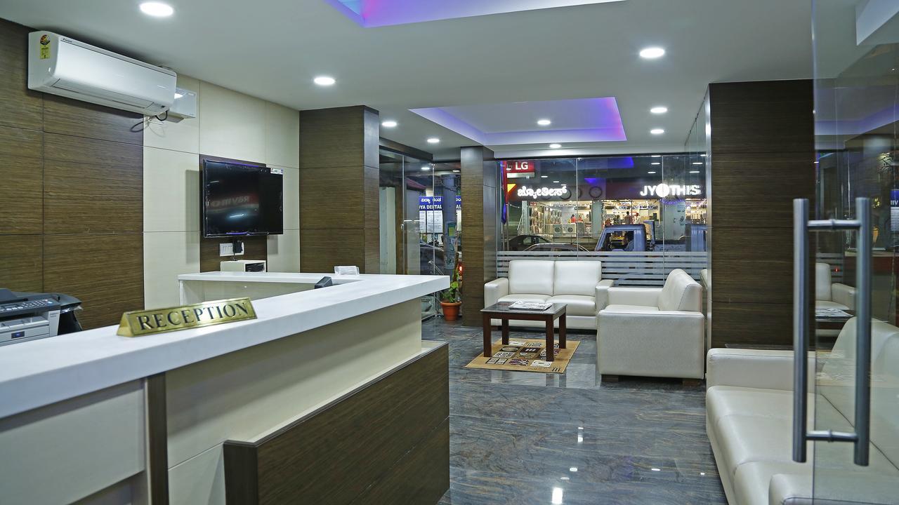 Shoba Elite Hotel Bangalore Bagian luar foto