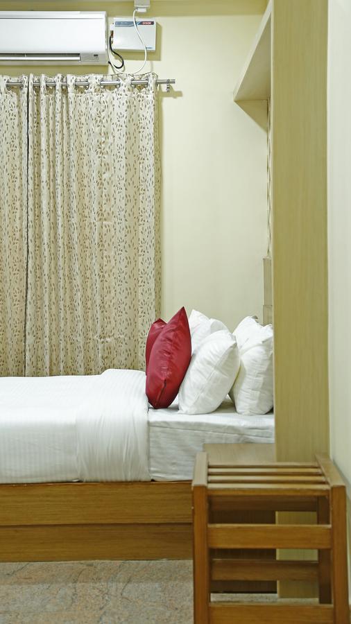 Shoba Elite Hotel Bangalore Bagian luar foto