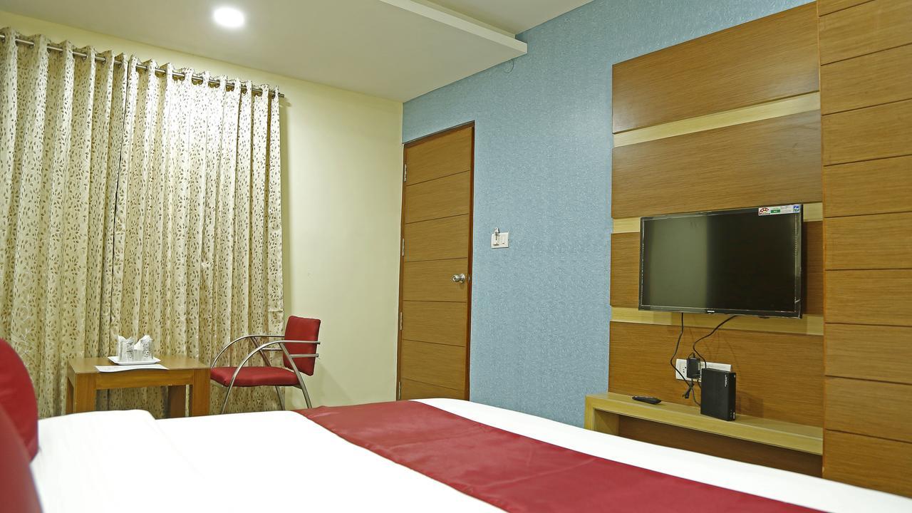 Shoba Elite Hotel Bangalore Bagian luar foto
