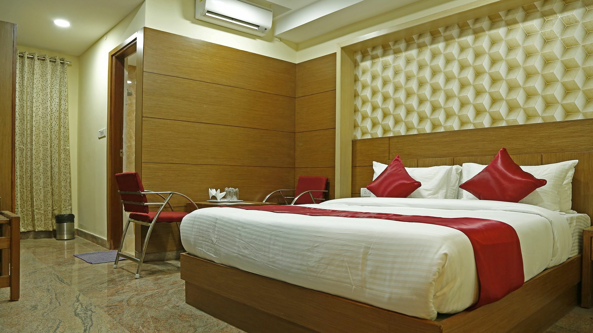 Shoba Elite Hotel Bangalore Bagian luar foto